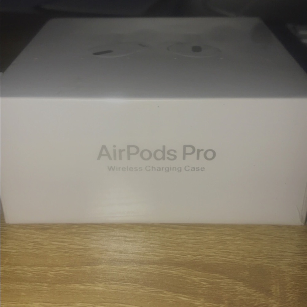 AirPods Pro - Picture 5 of 6